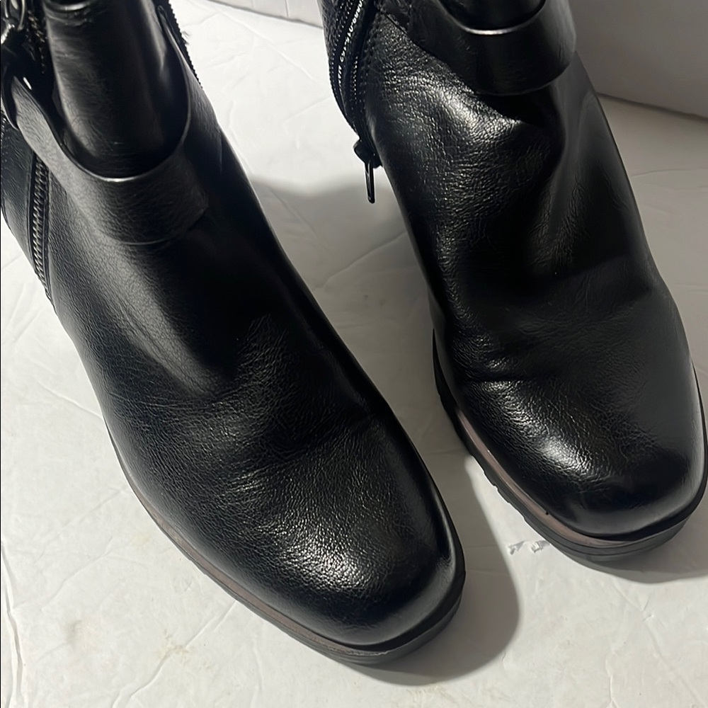 Women's Black Leather Ankle Boots